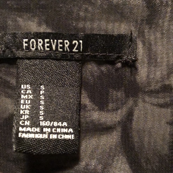 Short Sleeve Floral Kimono - Picture 5 of 8